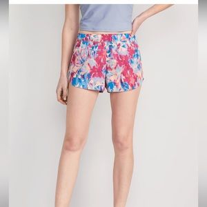 Mid-Rise StretchTech Dolphin-Hem Run Shorts for Women -- 3-inch inseam